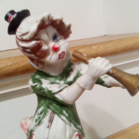 Vintage Ceramic Creepy Clown Figure Blowing Horn - Picture 2 of 13